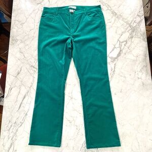 NWOT Luxurious Doncaster Green Velvet Jeans- Size 12